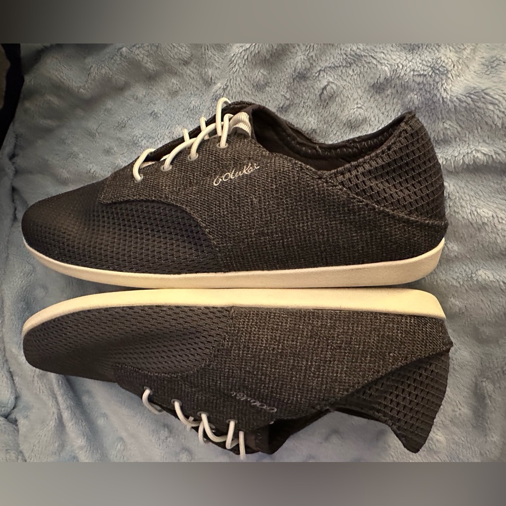 Olukai Shoes 6.5- New